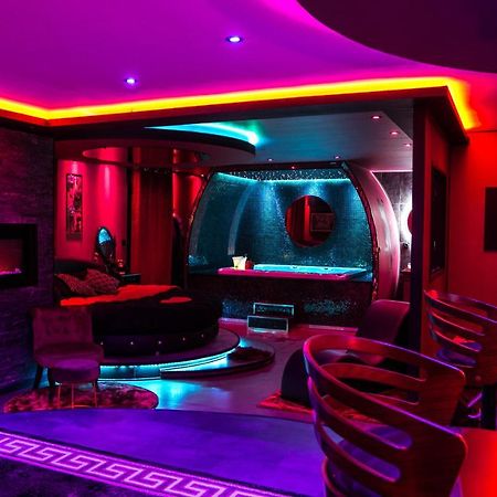 L'Insolite Spa Privatif "Suite Luxueuse-Jacuzzi" 툴루즈 외부 사진
